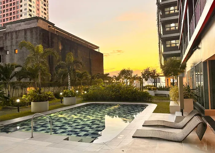 Trouvaille In Red Residences Aparthotel Manila