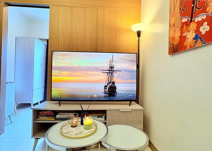 Trouvaille In Red Residences Aparthotel 3*