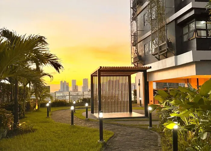 Trouvaille In Red Residences